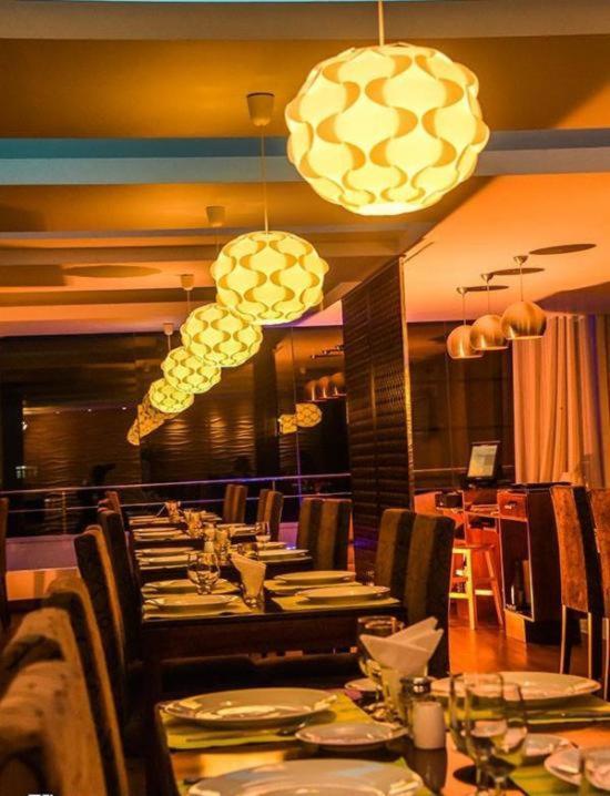Laa Adams - The Luxurious Living Hotell Hatton Exteriör bild