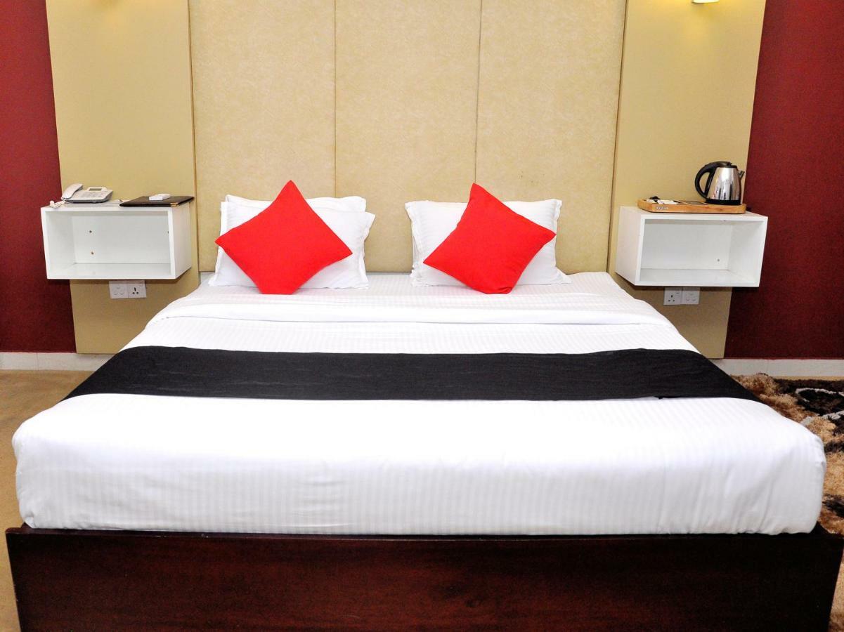 Laa Adams - The Luxurious Living Hotell Hatton Exteriör bild
